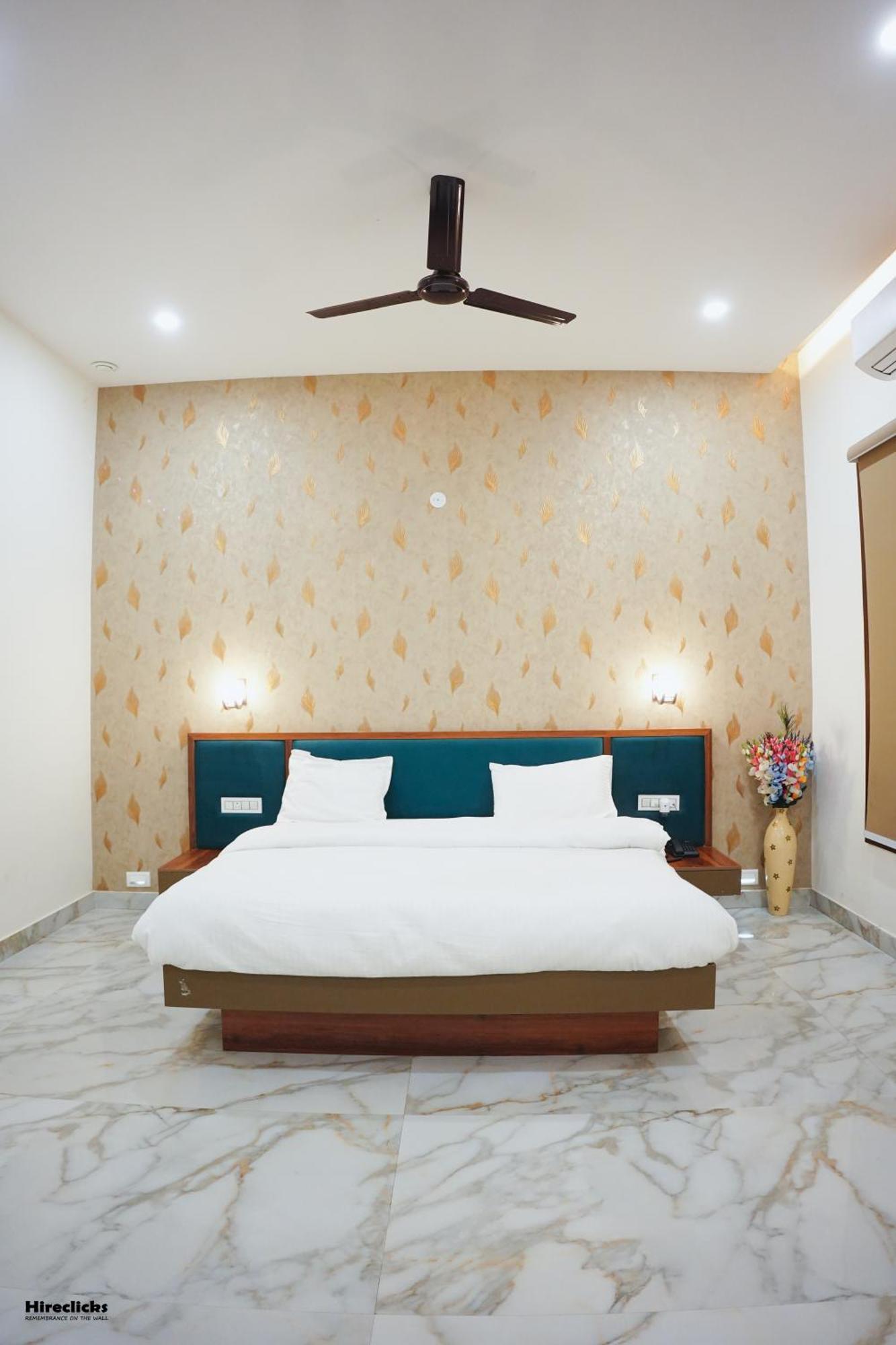 The Krati Resort And Convention Centre Bareilly Eksteriør bilde