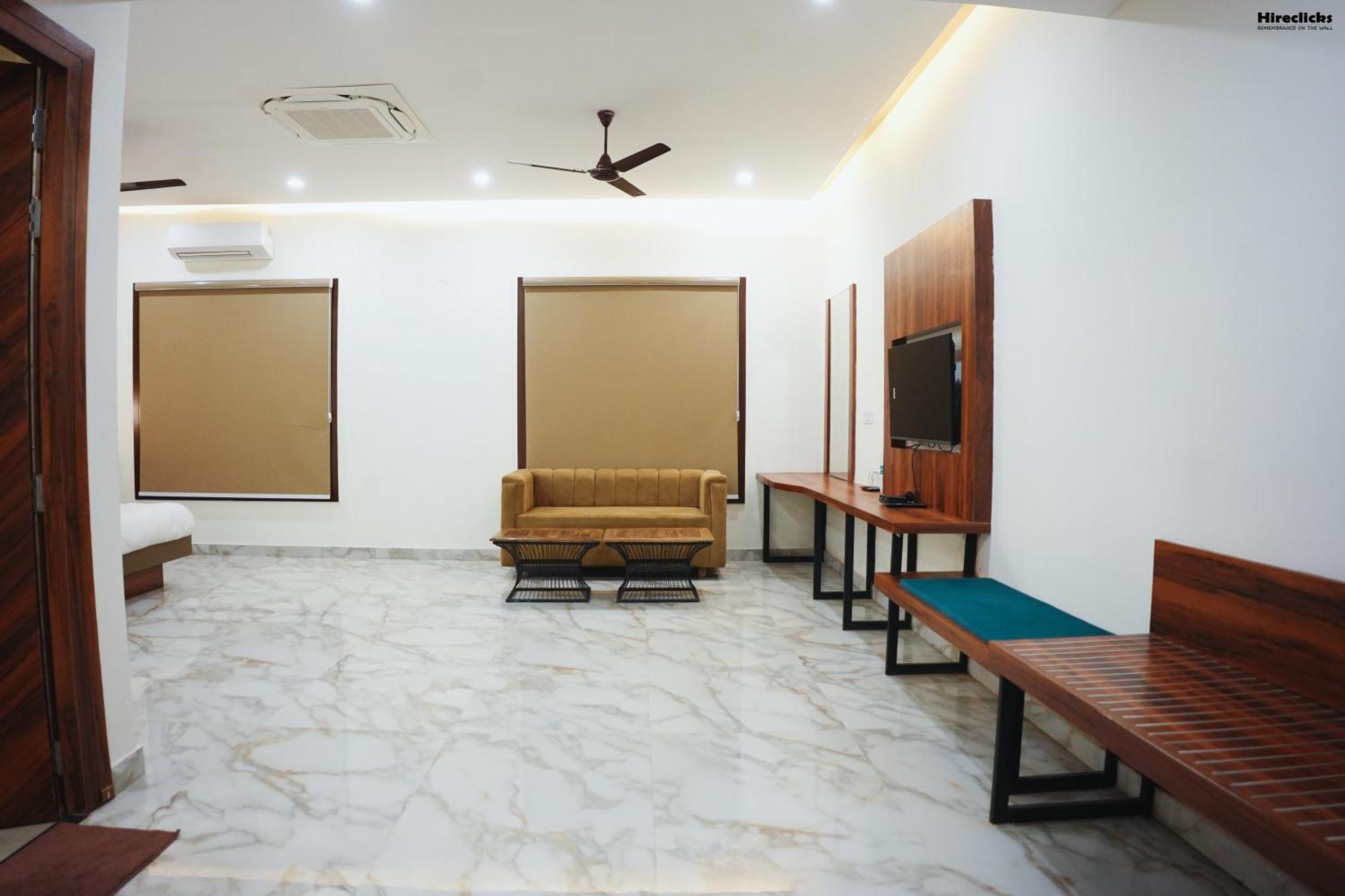 The Krati Resort And Convention Centre Bareilly Eksteriør bilde