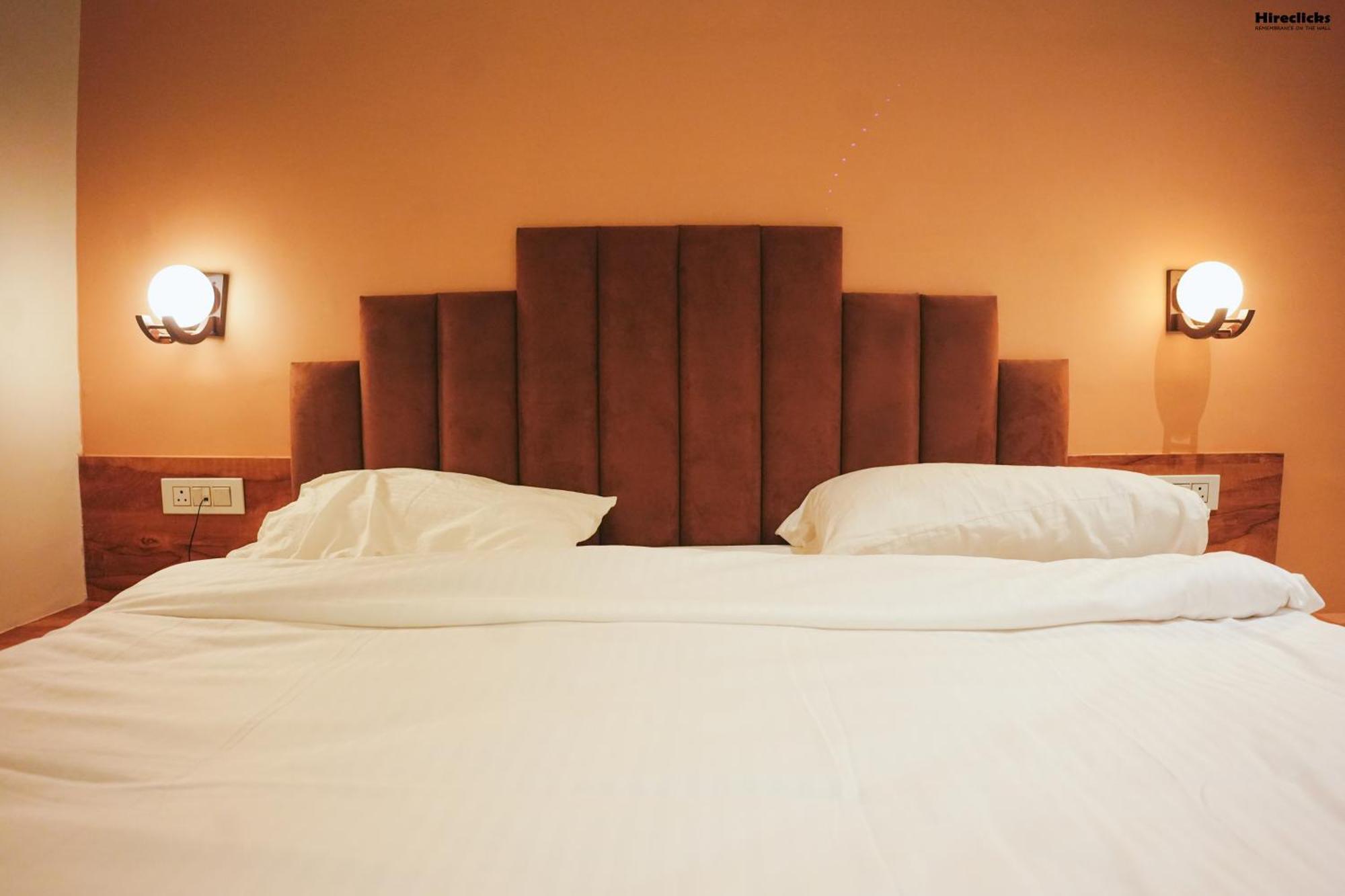 The Krati Resort And Convention Centre Bareilly Eksteriør bilde